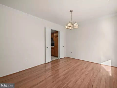 15062 Haslemere Ct #262-B, Silver Spring, MD 20906 photo 6