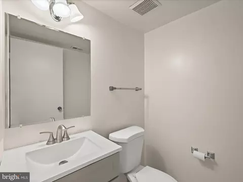 15062 Haslemere Ct #262-B, Silver Spring, MD 20906 photo 14