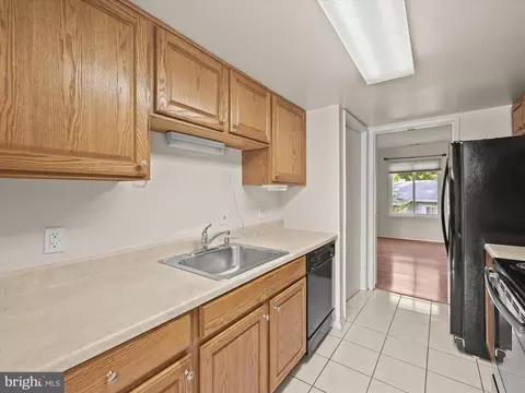 15062 Haslemere Ct #262-B, Silver Spring, MD 20906 photo 9