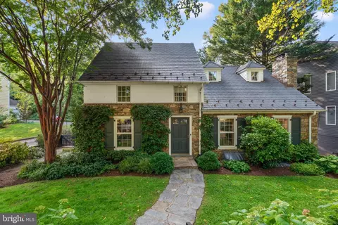 5816 Surrey St, Chevy Chase, MD 20815