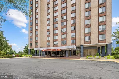 9701 Fields Rd #1401, Gaithersburg, MD 20878