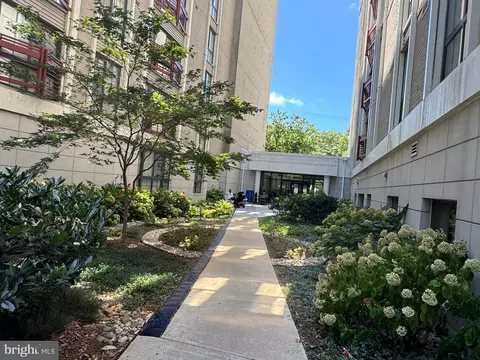 7915 Eastern Ave #408, Silver Spring, MD 20910 photo 26