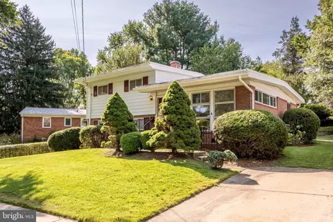 2305 Pinneberg Ave, Rockville, MD 20851