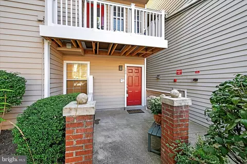 5800 Inman Park Cir #1308, Rockville, MD 20852