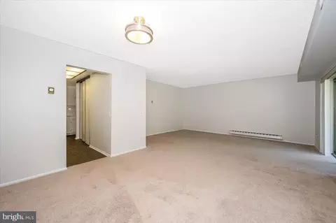 Living - 3511 Forest Edge Dr #17-1F, Silver Spring, MD 20906 photo 8 of 10