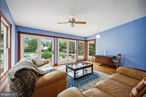 637 Ritchie Ave, Silver Spring, MD 20910 photo 21