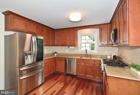 2 Dunleith Ct, North Potomac, MD 20878 photo 13