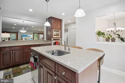 10929 Rocky Mount Way, Silver Spring, MD 20902 photo 5