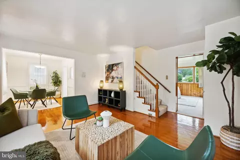 Living - 1610 Cody Dr, Silver Spring, MD 20902 photo 2 of 4