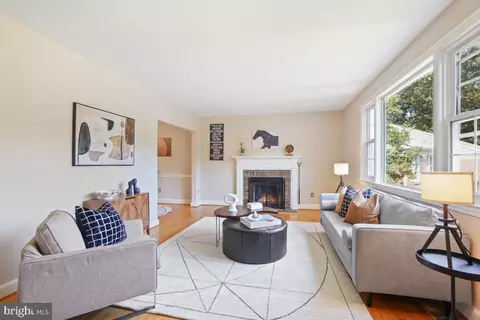 400 Hinsdale Ct, Silver Spring, MD 20901 photo 6