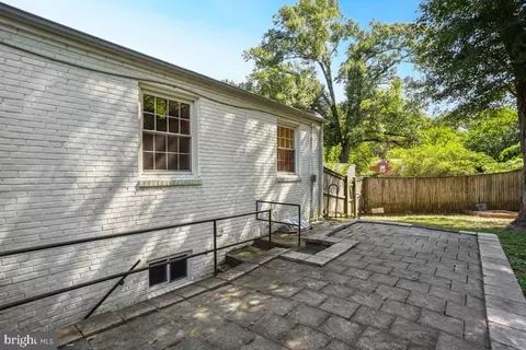 400 Hinsdale Ct, Silver Spring, MD 20901 photo 44