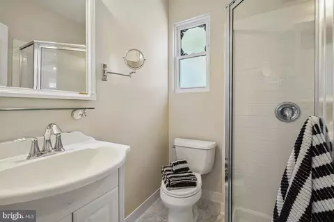 400 Hinsdale Ct, Silver Spring, MD 20901 photo 35