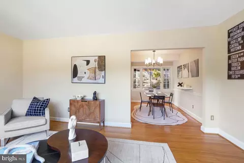 400 Hinsdale Ct, Silver Spring, MD 20901 photo 10