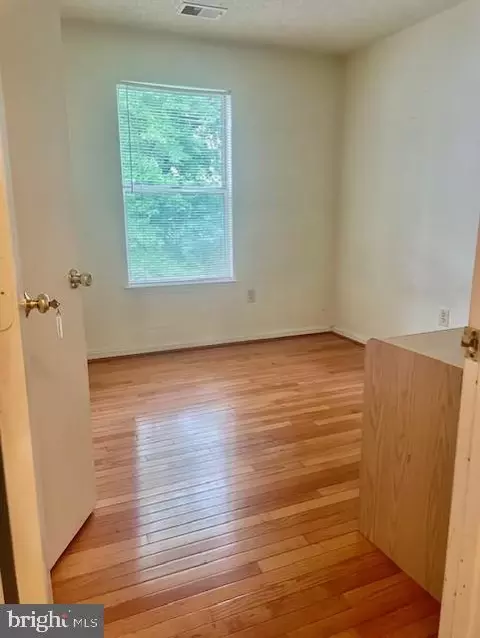 14203 Woolen Oak Ct #8-31, Silver Spring, MD 20906 photo 34