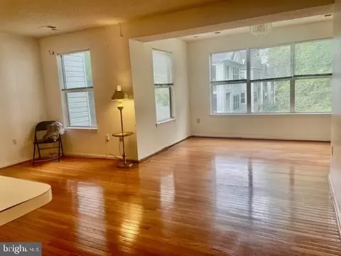 14203 Woolen Oak Ct #8-31, Silver Spring, MD 20906 photo 4