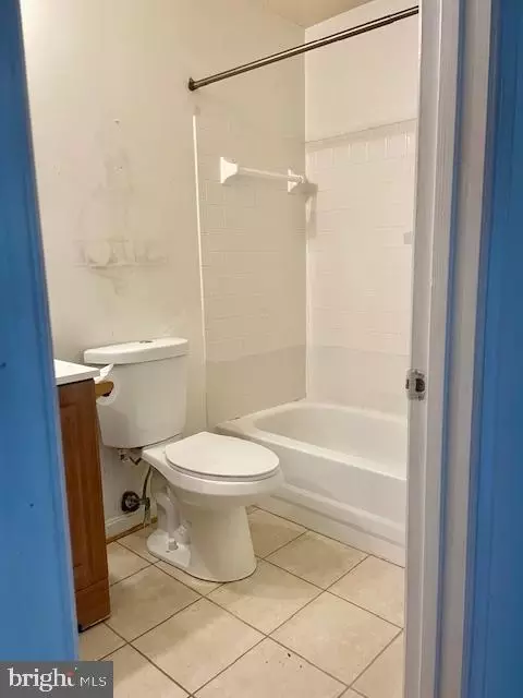 14203 Woolen Oak Ct #8-31, Silver Spring, MD 20906 photo 12