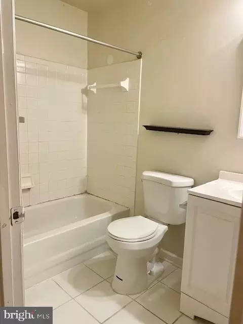 14203 Woolen Oak Ct #8-31, Silver Spring, MD 20906 photo 33
