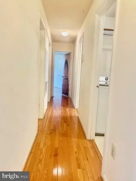 14203 Woolen Oak Ct #8-31, Silver Spring, MD 20906 photo 5