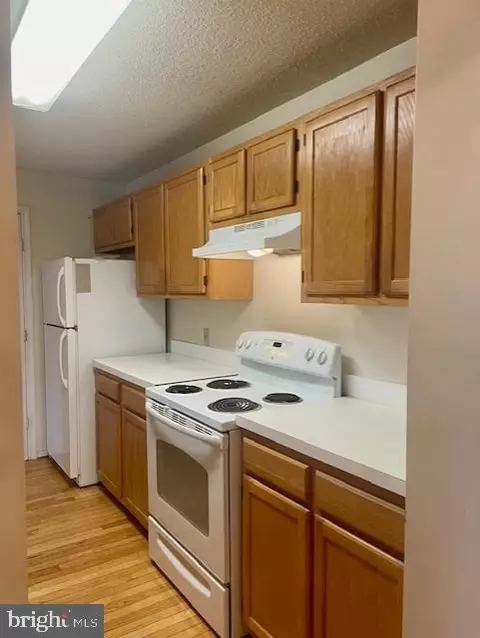14203 Woolen Oak Ct #8-31, Silver Spring, MD 20906 photo 10