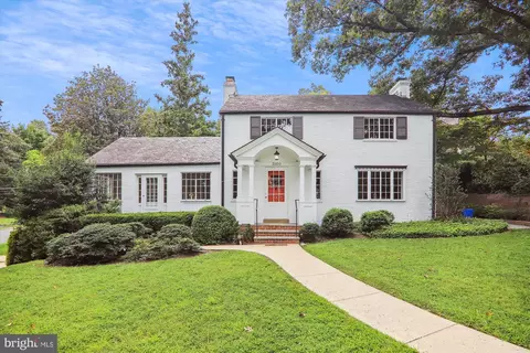 3200 Leland St, Chevy Chase, MD 20815