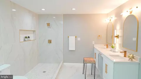 Bath - 709 Brandon Green Dr, Silver Spring, MD 20904 photo 2 of 10