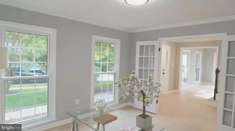 Entry Way - 709 Brandon Green Dr, Silver Spring, MD 20904 photo 2 of 7