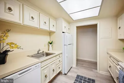 3408 Chiswick Ct #47-2F, Silver Spring, MD 20906 photo 5