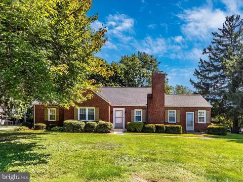 25641 Ridge Rd, Damascus, MD 20872