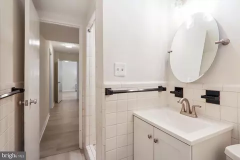 Entry Way - 1200 Ballard St, Silver Spring, MD 20910 photo 4 of 5