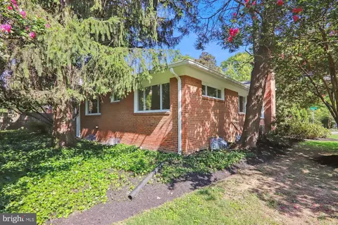 Exterior - 1200 Ballard St, Silver Spring, MD 20910 photo 6 of 10