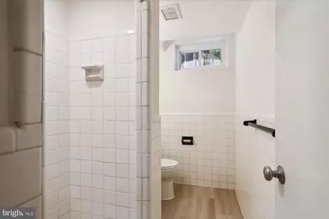 Bath - 1200 Ballard St, Silver Spring, MD 20910 photo 4 of 4