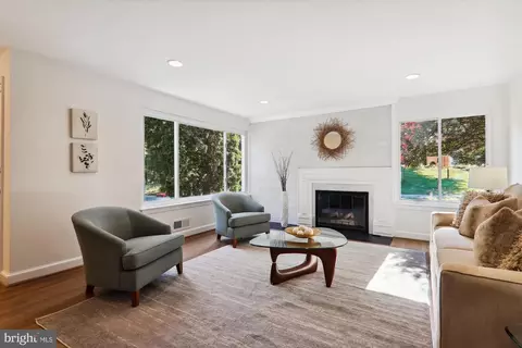 Living - 1200 Ballard St, Silver Spring, MD 20910 photo 2 of 8