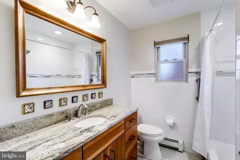 Bath - 709 Brantford Ave, Silver Spring, MD 20904 photo 4 of 10