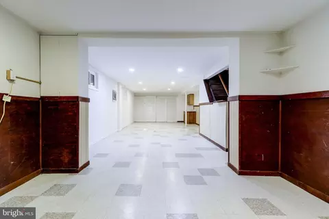 Entry Way - 709 Brantford Ave, Silver Spring, MD 20904 photo 3 of 4