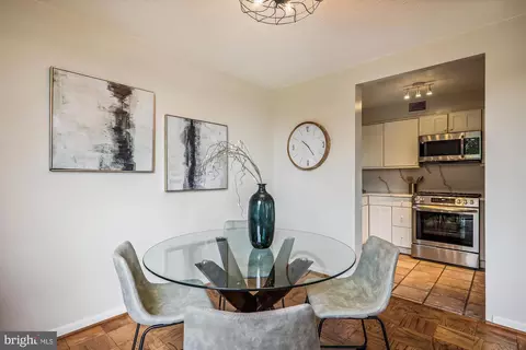 Dining - 2100 Washington Ave #8-D, Silver Spring, MD 20910 photo 4 of 4