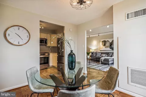 Dining - 2100 Washington Ave #8-D, Silver Spring, MD 20910 photo 3 of 4