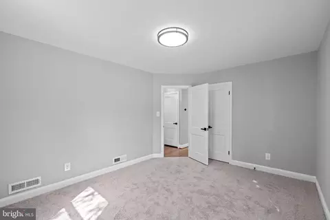 1621 Belvedere Blvd, Silver Spring, MD 20902 photo 13