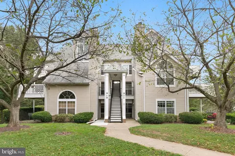 921 Hillside Lake Ter #307, Gaithersburg, MD 20878