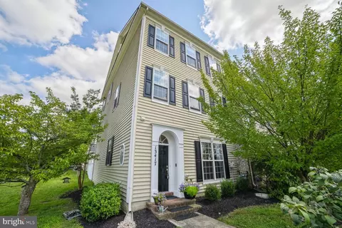 13417 Dutrow Dr, Clarksburg, MD 20871