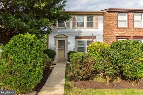 19424 Breezedale Ln, Germantown, MD 20876