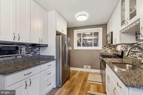 12121 Livingston St, Silver Spring, MD 20902 photo 6