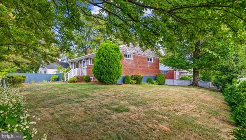 12121 Livingston St, Silver Spring, MD 20902 photo 2