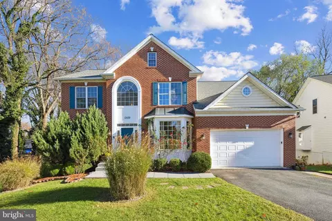 Exterior - 13129 Venetian Rd, Silver Spring, MD 20904 photo 2 of 10