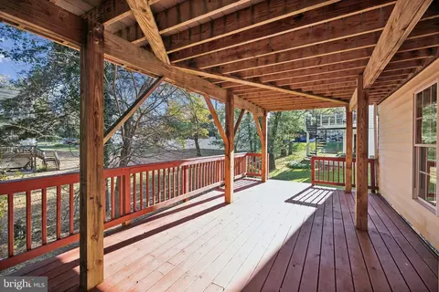 Exterior - 13129 Venetian Rd, Silver Spring, MD 20904 photo 8 of 10