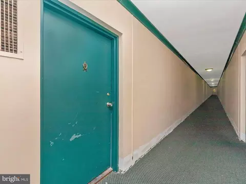 8601 Manchester Rd #417, Silver Spring, MD 20901 photo 37