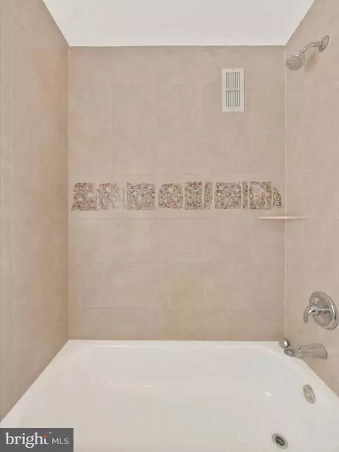 8601 Manchester Rd #417, Silver Spring, MD 20901 photo 36