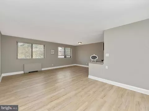 8601 Manchester Rd #417, Silver Spring, MD 20901 photo 4
