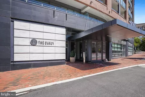 7171 Woodmont Ave #412, Bethesda, MD 20814