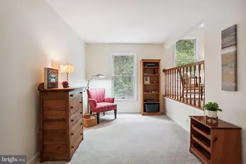 Entry Way - 608 Symphony Woods Dr, Silver Spring, MD 20901 photo 9 of 11