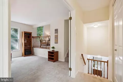 Entry Way - 608 Symphony Woods Dr, Silver Spring, MD 20901 photo 7 of 11